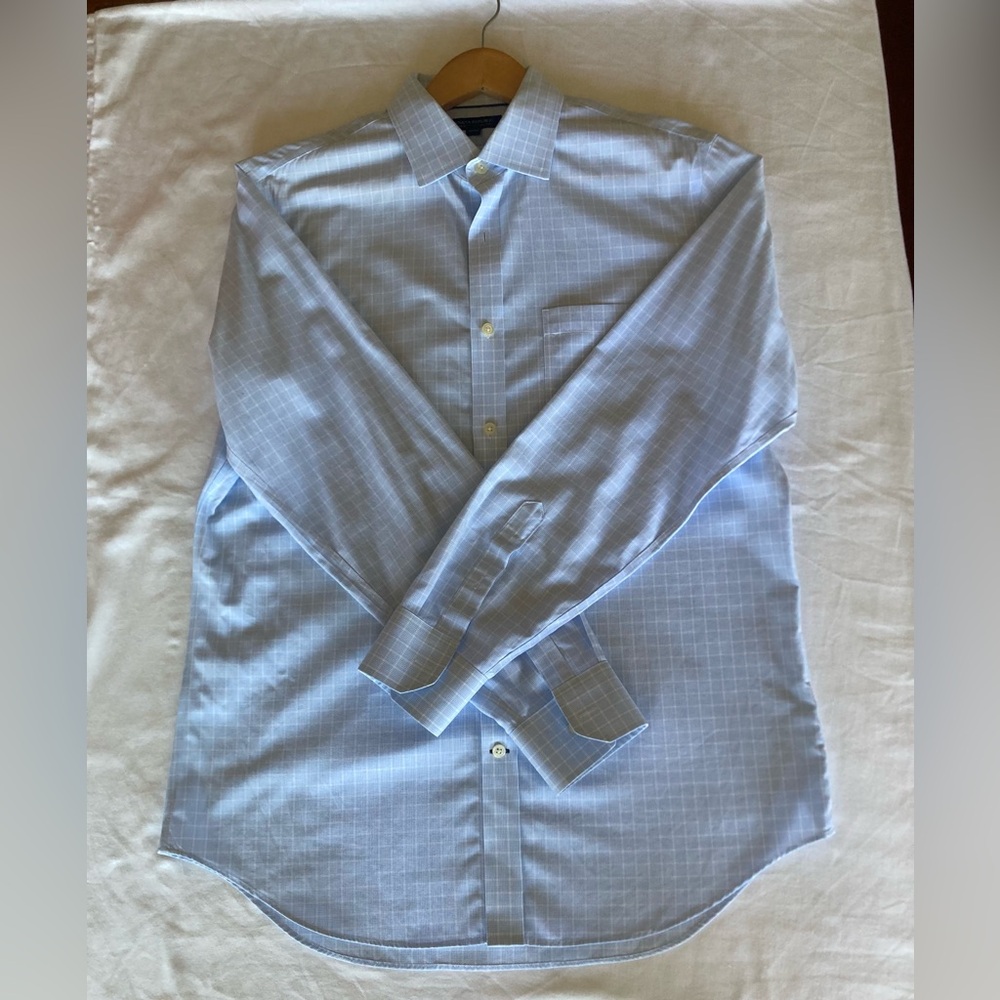 Banana Republic Blue and White Checkered Dress Shirt - Men’s Size M
